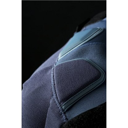 /images/2020_ION/K Pact Zip blk_4.jpg