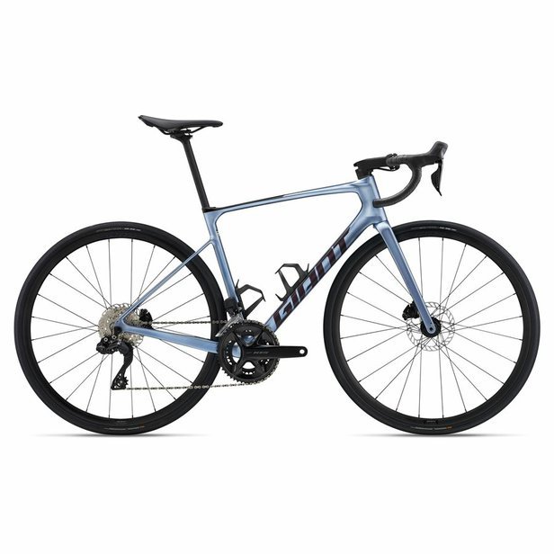 /images/2025_GIANT/Cestny GIANT Defy Adv 1 Frost Silver.jpg