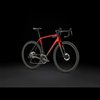 /images/2025_TREK/Bicykel_TREK_Domane_SLR7_Gen4_MetallicRedSmokeToRedCarbonSmoke_2.jpg