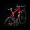 /images/2025_TREK/Bicykel_TREK_Domane_SLR9_Gen4_MetallicRedSmokeToRedCarbonSmoke_3.jpg