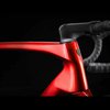 /images/2025_TREK/Bicykel_TREK_Domane_SLR9_Gen4_MetallicRedSmokeToRedCarbonSmoke_6.jpg
