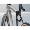 /images/2025_TREK/Bicykel_TREK_Madone_SL7_Gen8_MatteLunarSilver_4.jpg