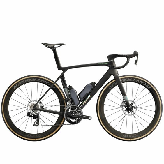 /images/2025_TREK/Bicykel_TREK_Madone_SLR9_Gen8_AXS_MatteGlossBlackSmoke_1.jpg