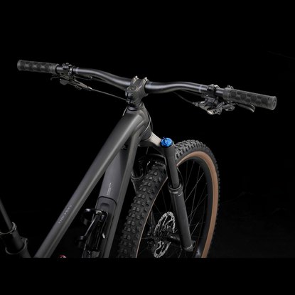 /images/2025_TREK/Bicykel_TREK_TopFuel_8_Gen4_MatteDarkWeb_3.jpg