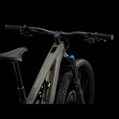 /images/2025_TREK/Elektrobicykel_TREK_Slash+_9.7_SLXXT_OliveDrab_3.jpg