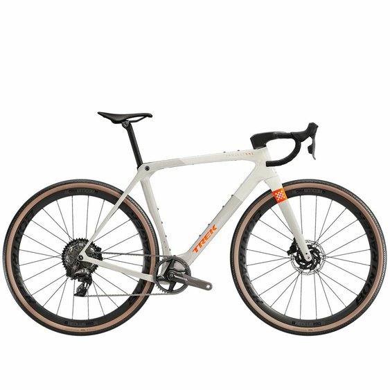 /images/2025_TREK/Gravel bicykel_TREK_Checkmate_SLR7_AXS_EraWhiteBuffBeige_1.jpg