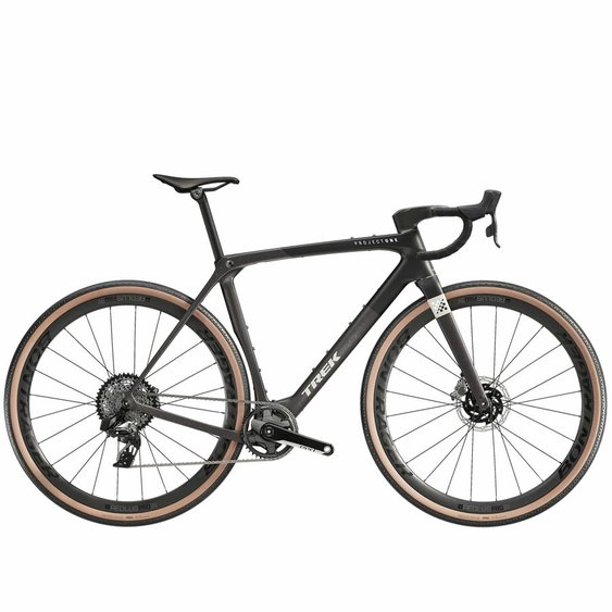 /images/2025_TREK/Gravel bicykel_TREK_Checkmate_SLR8_AXS_GlossTrekBlackMatteCarbonSmoke_1.jpg