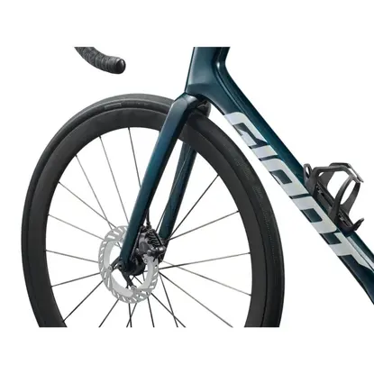images/2026_GIANT/Cestny bicykel GIANT Defy Adv Pro 0 Mariana Blue_1.webp