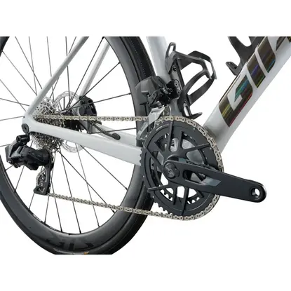 images/2026_GIANT/Cestny bicykel GIANT Defy Advanced Pro 1 White_1.webp