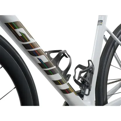 images/2026_GIANT/Cestny bicykel GIANT Defy Advanced Pro 1 White_4.webp