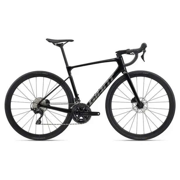 Cestný bicykel GIANT Defy Advanced 2 Abyss Black 2026