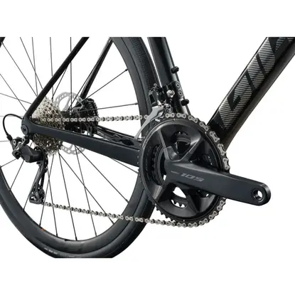 images/2026_GIANT/Endurance bicykel Defy Adv 2 Abyss Black_1.webp