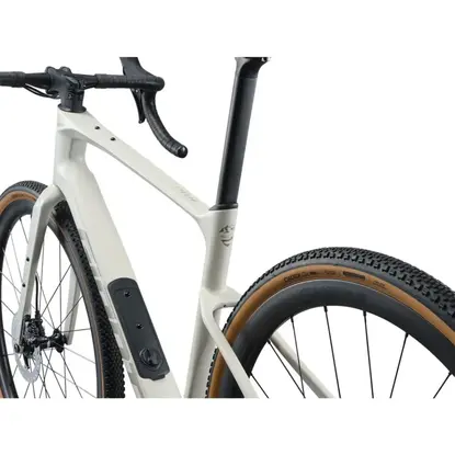 images/2026_GIANT/Gravel GIANT Revolt Adv 0 Snow Drift_5.webp