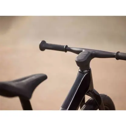 images/2026_GIANT/Karbonove odrazadlo GIANT PRE black_14.webp