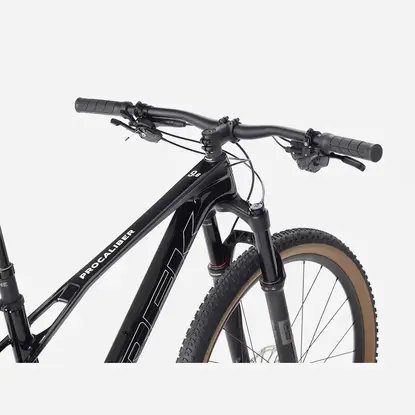 /images/2026_TREK/Horsky bicykel TREK Procaliber 9.6 Gen 3 Dark Star 2026_3.webp