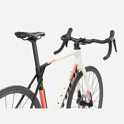 /images/2027_TREK/Cestny bicykel TREK Domane SL 5 Gen 5 Matte Era White Deep Smoke 2027_4.webp