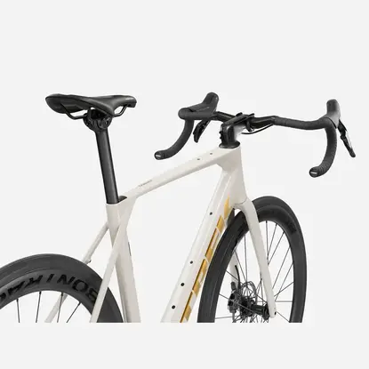 /images/2027_TREK/Cestny bicykel TREK Domane SL 6 AXS Gen 5 Buff Beige 2027_4.webp