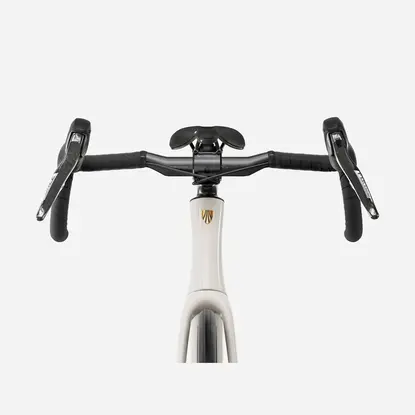 /images/2027_TREK/Cestny bicykel TREK Domane SL 7 AXS 1x Gen 5 Matte Era White Deep Smoke 2027_3.webp