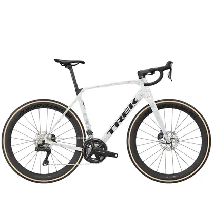 Cestný bicykel TREK Domane SLR 7 Gen 5 Mother of Pearl/Silver Marble 2027