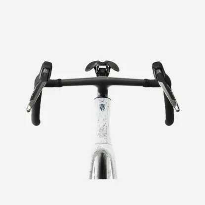 /images/2027_TREK/Cestny bicykel TREK Domane SLR 9 AXS 1x Gen 5 Mother of Pearl Silver Marble 2027_3.webp