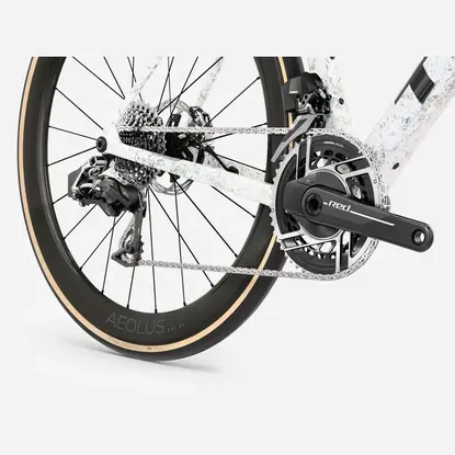 /images/2027_TREK/Cestny bicykel TREK Domane SLR 9 AXS Gen 5 Mother of Pearl Silver Marble 2027_5.webp