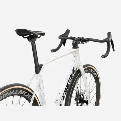 /images/2027_TREK/Cestny bicykel TREK Domane SLR 9 Gen 5 Mother of Pearl Silver Marble 2027_4.webp