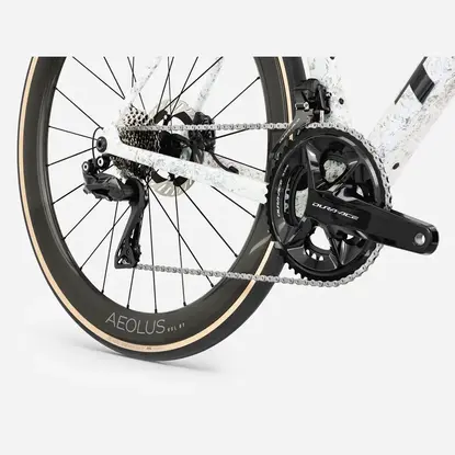 /images/2027_TREK/Cestny bicykel TREK Domane SLR 9 Gen 5 Mother of Pearl Silver Marble 2027_5.webp