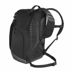 CAMELBAK HAWG Commute 30 Black zozadu z uhlu.jpg