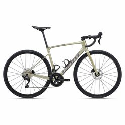 Cestný bicykel GIANT Defy Advanced 2 Bay Leaf 2024