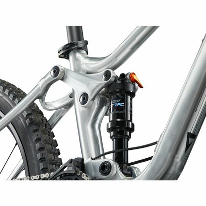 /images/GIANT/bicykel Faith 24 Giant One Size Raw Aluminum_6.jpg