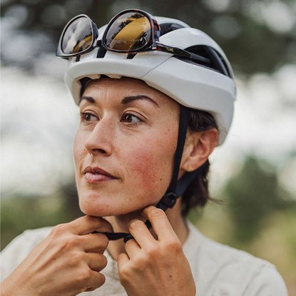 Cyklisticka prilba SMITH Network MIPS Matte White_7.jpg